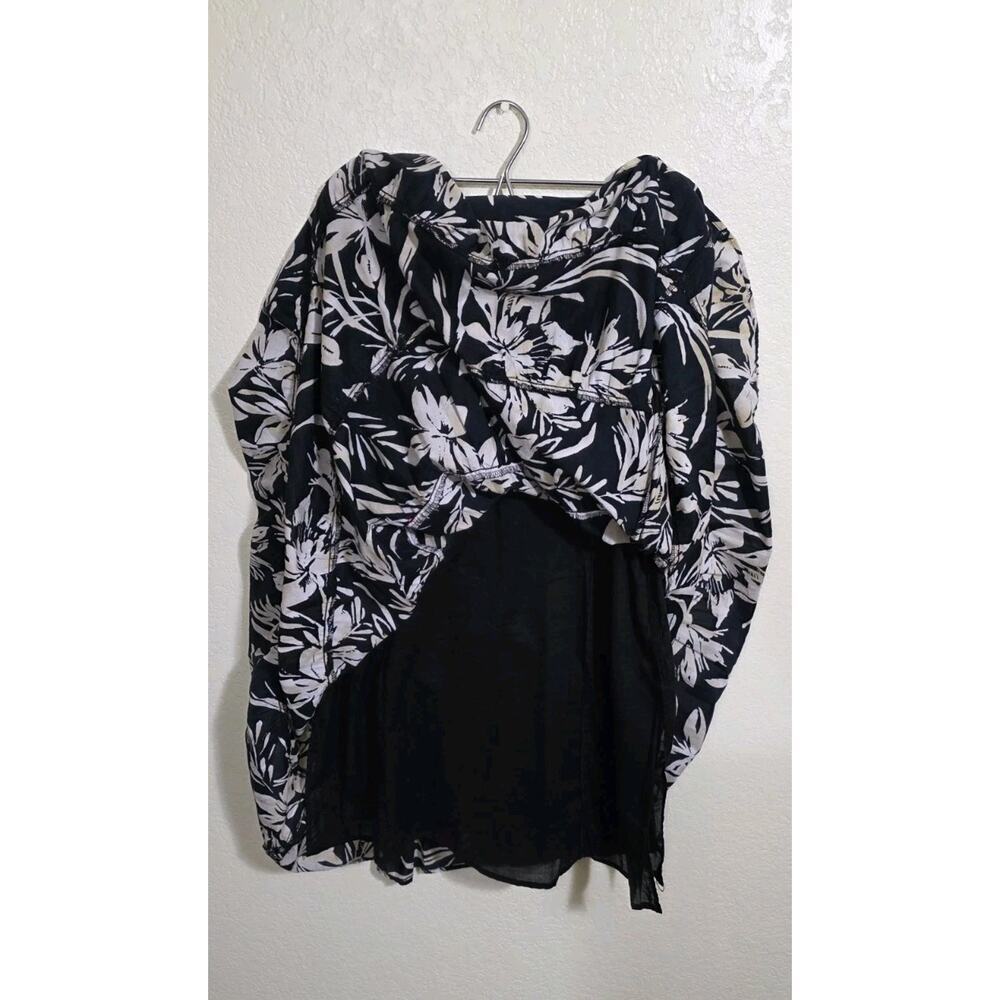 Jones New York Signature Size 6 Tiered Skirt Navy and Beige Floral Motif lined - Picture 2 of 11